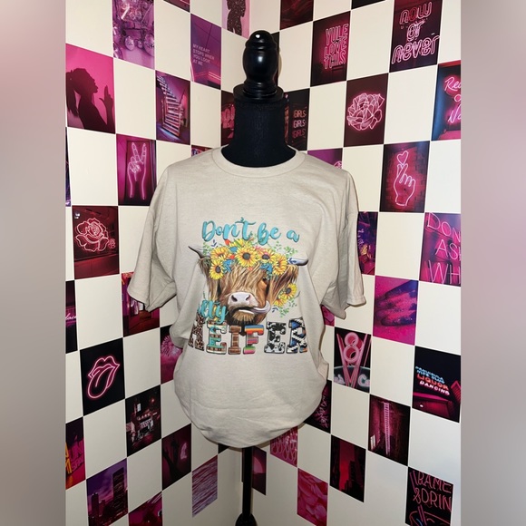 Don’t be a salty heifer T-shirt - Picture 3 of 4